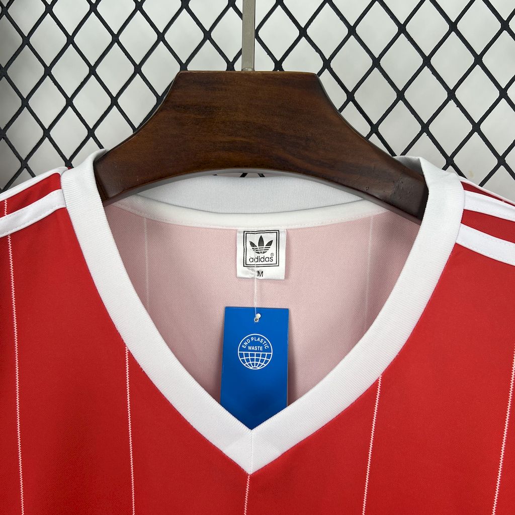 Retro Hamburger SV 1983/84 Away Jersey