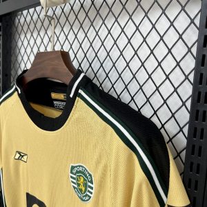 Retro Sporting CP 2000/04 Away Jersey