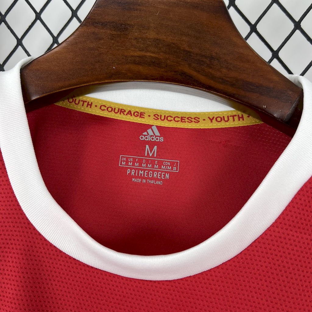 Retro Manchester United 2021/22 Home Jersey