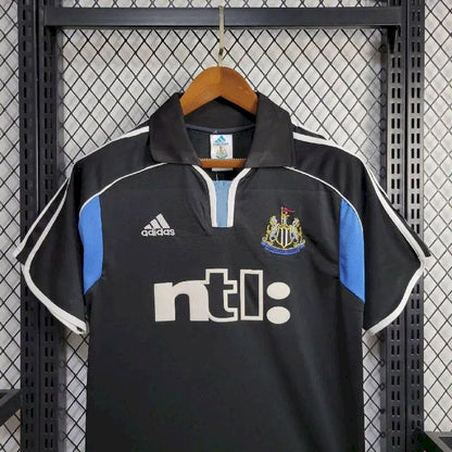 Retro Newcastle United 2001/02 Away Jersey