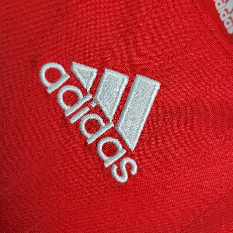 Retro Liverpool 2006/07 Home Jersey