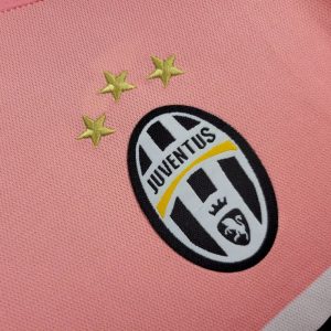 Retro Juventus 2015/16 Away Jersey