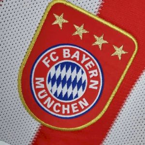 Retro Bayern Munich 2010/11 Home Jersey